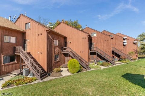 7 Arapahoe Dr  Unit 8 Vernon Twp. NJ 07462