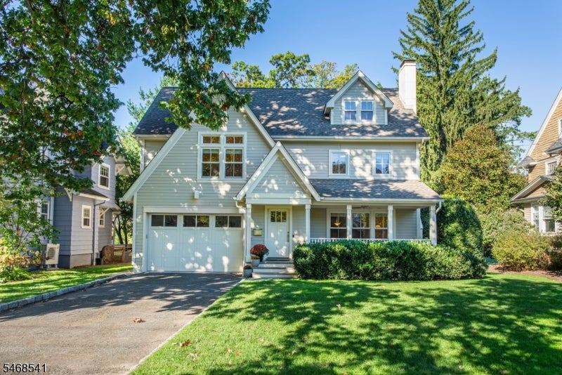 136 Montclair Ave