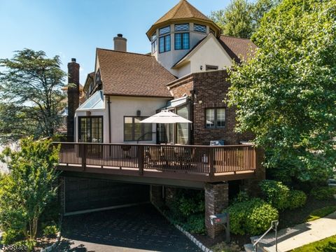 12 Kips Ridge 12 Montclair Twp. NJ 07044