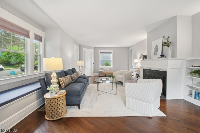 1 Winthrop Pl