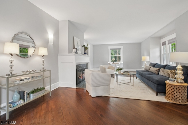 1 Winthrop Pl