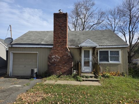 16 Waterside Dr Jefferson Twp. NJ 07849