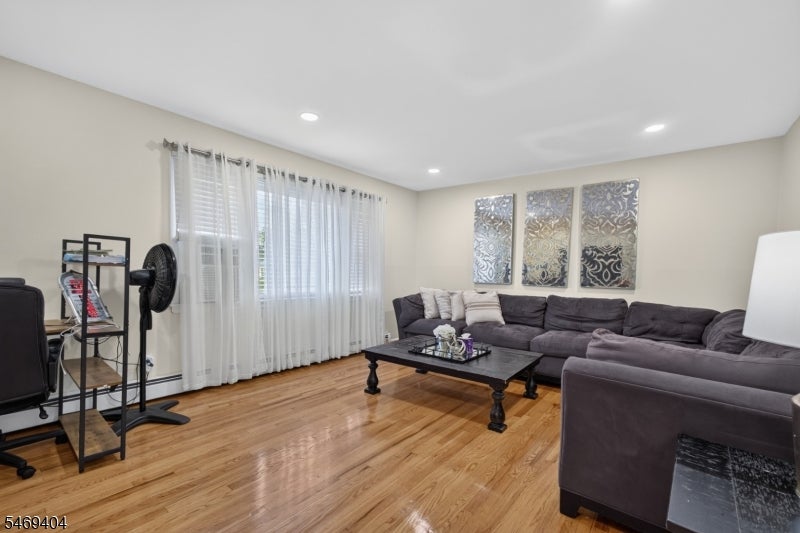 76 Parson Rd