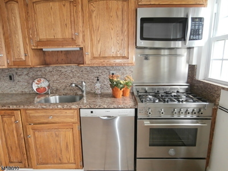 69B Meadowbrook Pl B