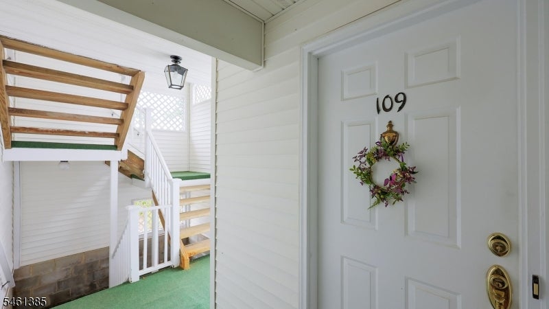 109 Alexandria Way