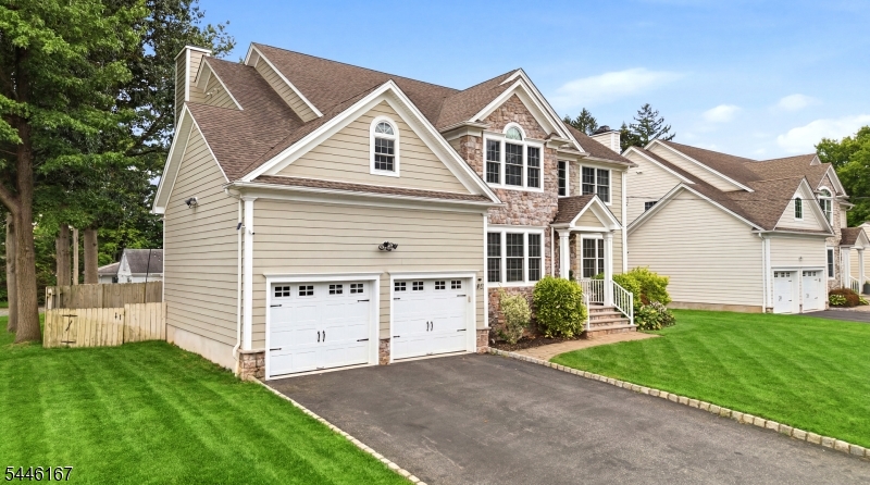 42 Evergreen Ave