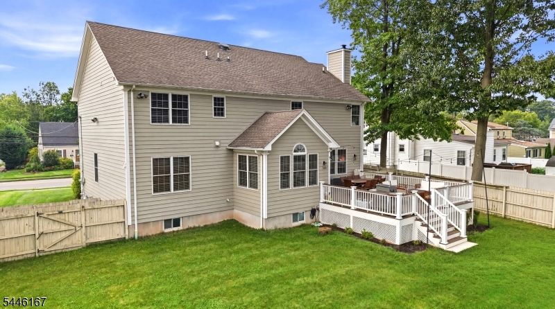 42 Evergreen Ave