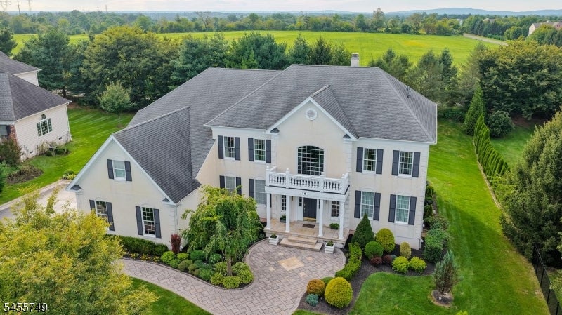 26 Drost Ln