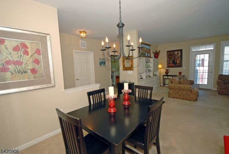 5 Slate Ct