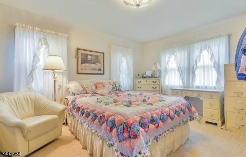 899 Green Pond Rd