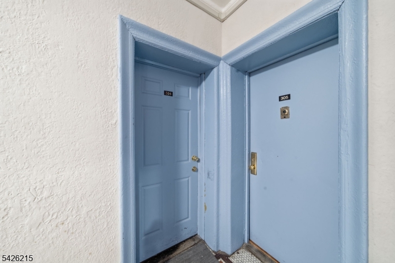 429 Fairmount Ave 304