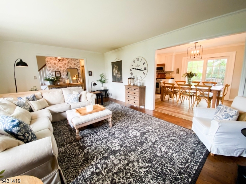 608 E Hendricks Blvd