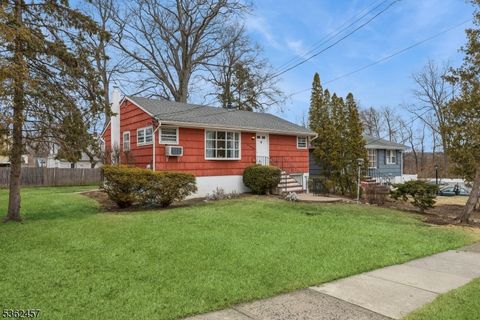 137 Lincoln Pl Waldwick Boro NJ 07463