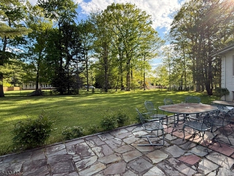 181 W Hobart Gap Rd