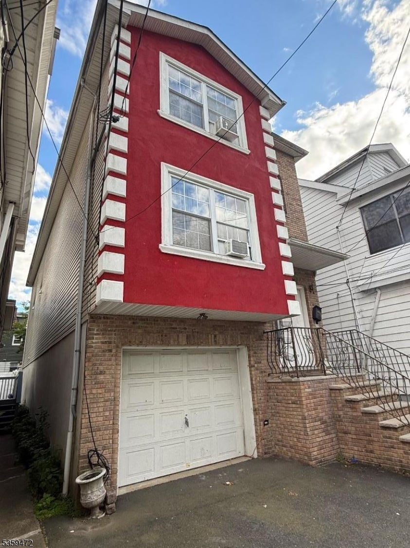 74 Kenmore Ave