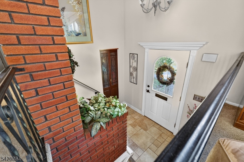 17 Lynn Ct