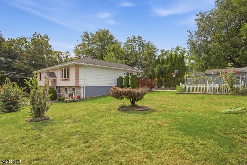 14 Leonard Rd