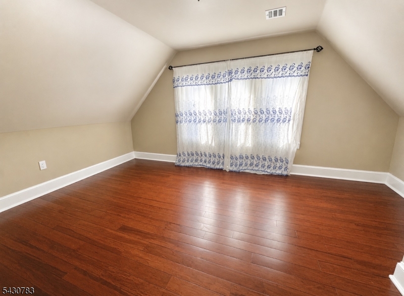 362 Sanford Ave