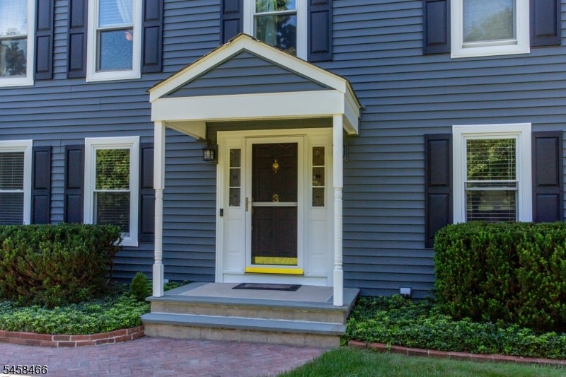 3 Sutphin Rd