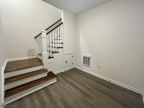 Photo of 223 Myrtle Rd, Warren, NJ 07059 (MLS # 3995771)