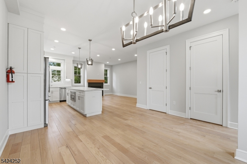 603 Springfield Ave 101