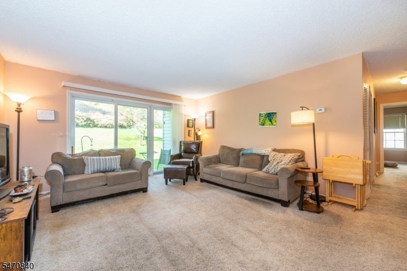 85 Robertson Way