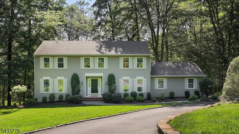 6 Deerwood Trl