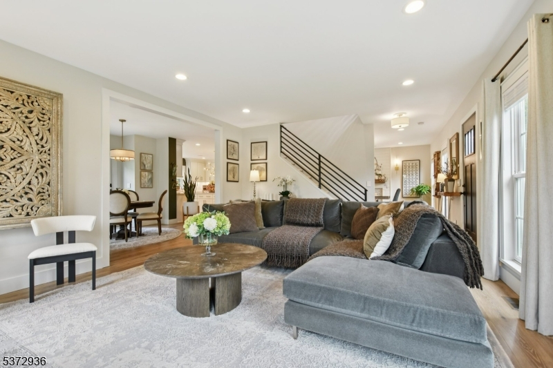 71 Fairview Ave