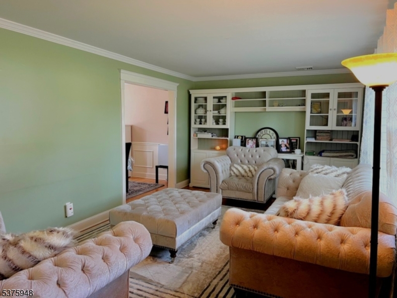 136 E Central Ave