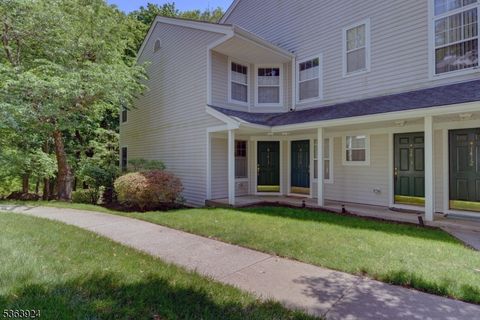 Photo of 1415 York St #1415, Mahwah, NJ 07430 (MLS # 3991329)