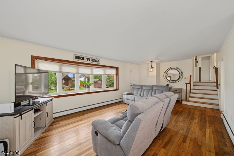 19 Birch Pkwy