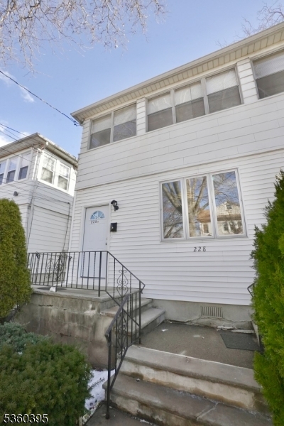 228 N 15Th St