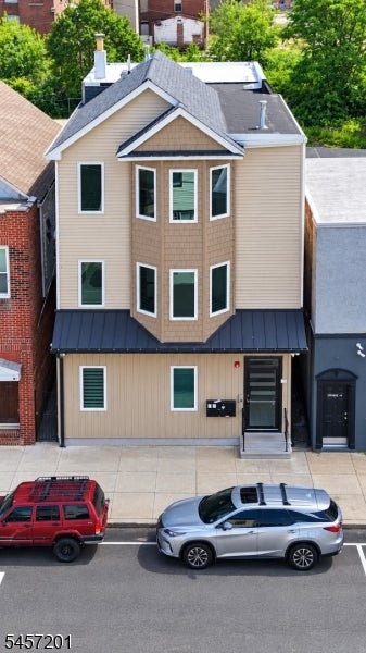 40 Johnston Ave