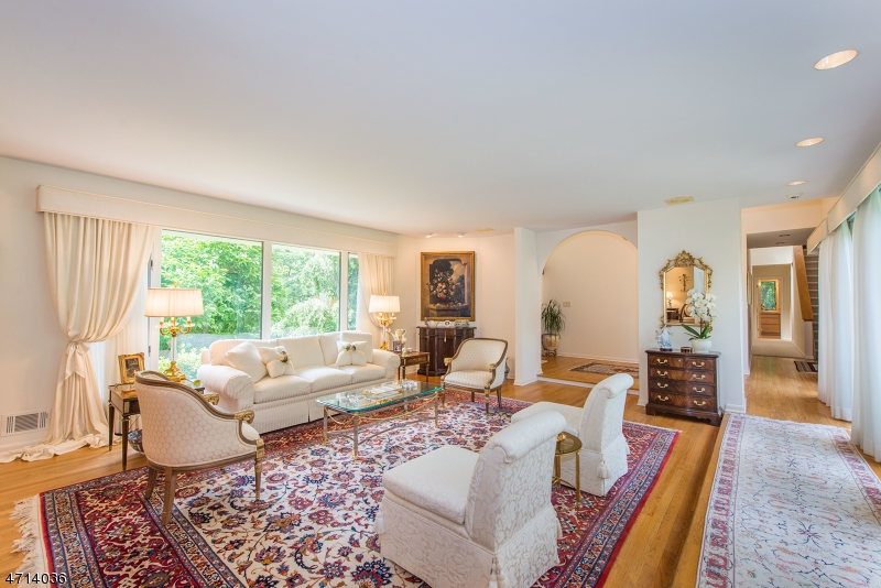 47 Miller Dr