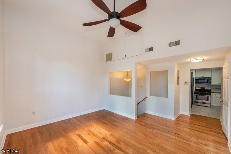 15 Glenridge Ave 5
