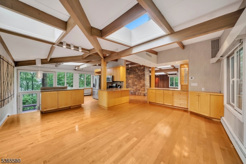 37 Lenape Dr