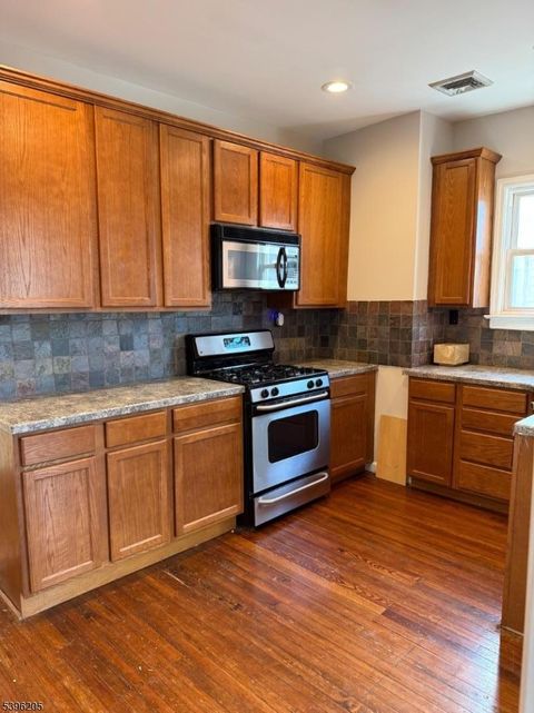 Photo of 507 Bloomfield Ave, Nutley, NJ 07110 (MLS # 3996919)