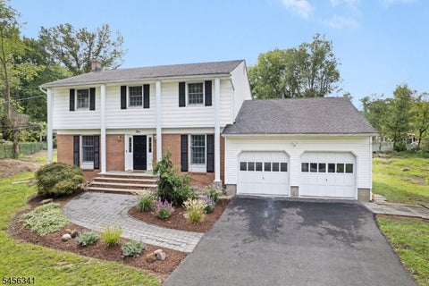 Photo for 10 Cedar Ln