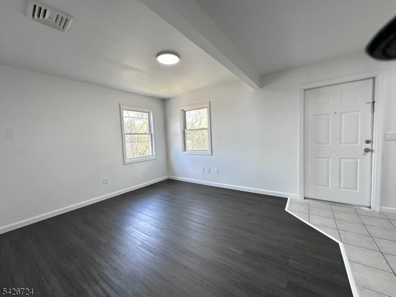 23 Highland St 3