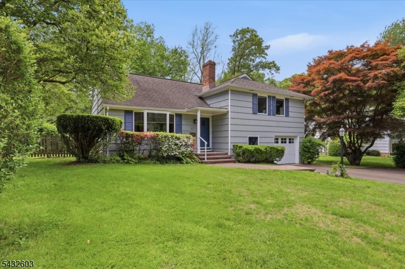 98 Grover Ave