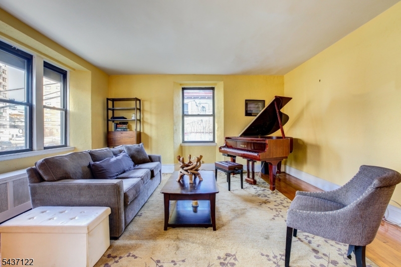 363-377 Mt Prospect Ave 2AW