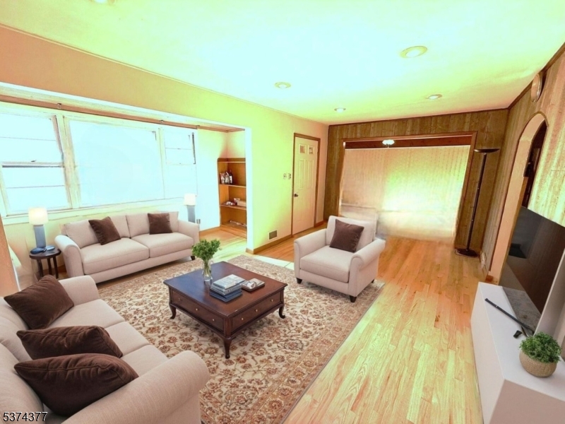 7 Algonquin Ave