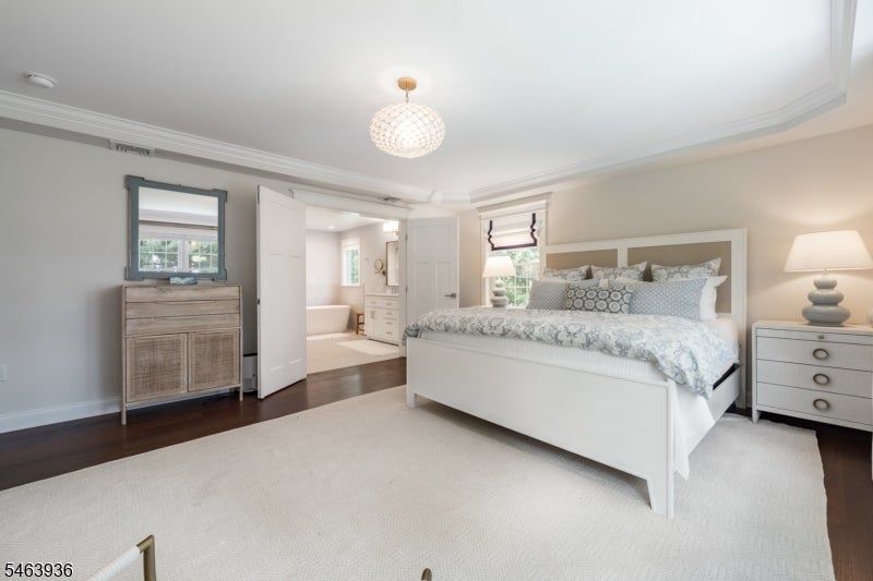 14 Whitman Dr