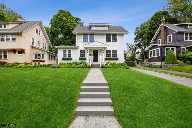12 Clairidge Ct