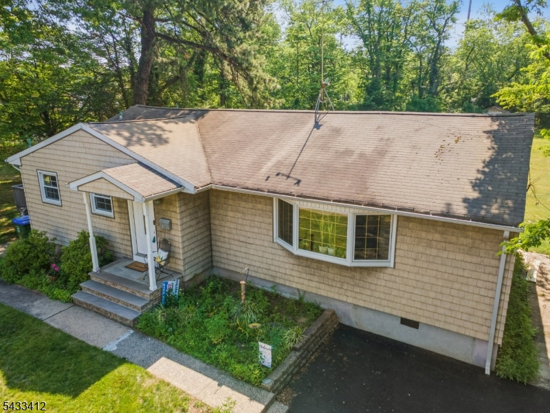 30 Rieder Rd