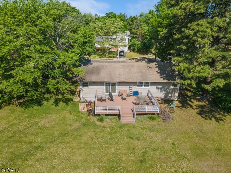 30 Rieder Rd