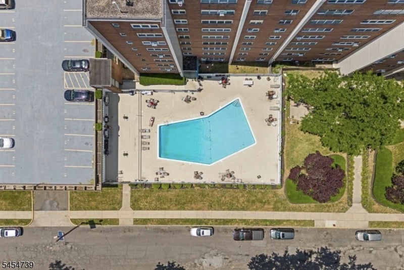 39 E 39Th St M1