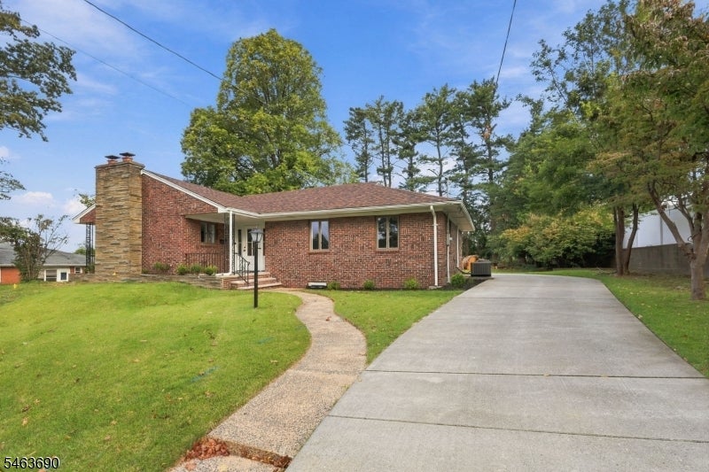 80 Main St