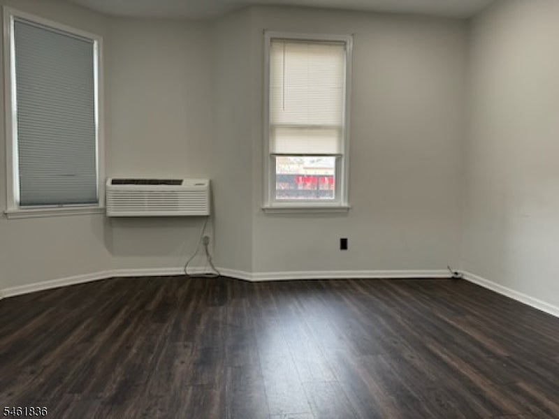 40 Washington Ave 2B