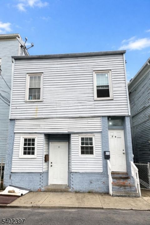 Photo of 8 4Th St, Passaic, NJ 07055 (MLS # 4002246)